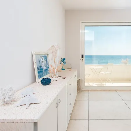 Tatil Evi On The Beach Torre Pali