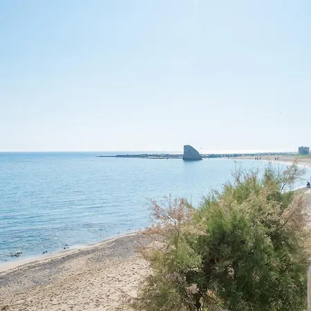 On The Beach Tatil Evi Torre Pali